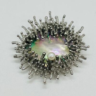 Lot 110: Silver Brooch Textured Frames, Abalone Backdrop, Center-Set Cultured Pearl, Marked 800