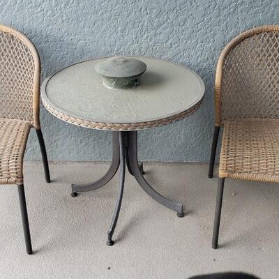 2 Tan Patio Chairs with Table