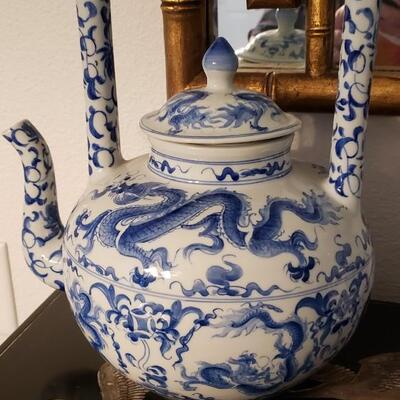 Oriental Teapot Lot