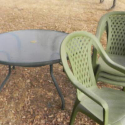 LOT 199  OUTDOOR TABLE AND CHAIRS