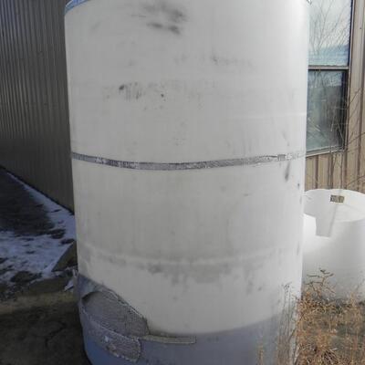 LOT 180  RAINWATER TANK