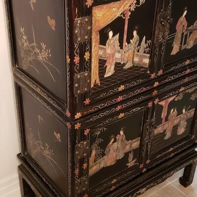 Chinese Cabinet with Inlaid Hardstones and Hand Painted Decors