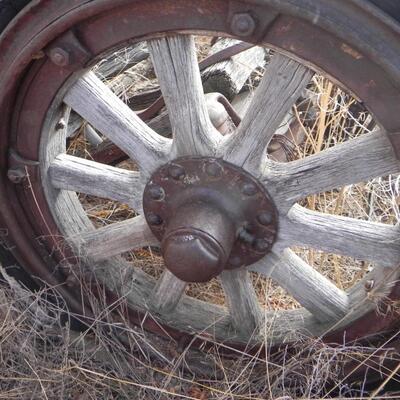 LOT 90  WAGON WHEELS