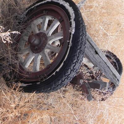LOT 90  WAGON WHEELS