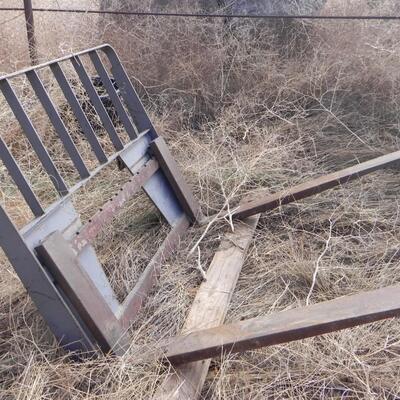 LOT 174  FORK ATTACHMENT