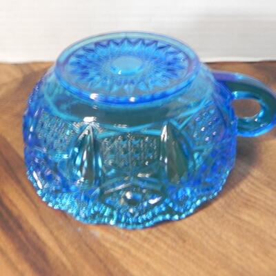 LOT 30 VINTAGE BLUE VASE AND DISH