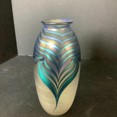 C678 1985 Pulled Feather Art Glass Vase by EickHolt