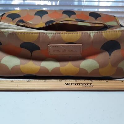 Ollie and olivia vintage makeup case