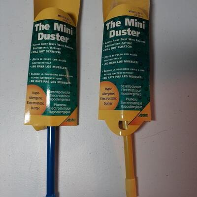 2 mini dusters