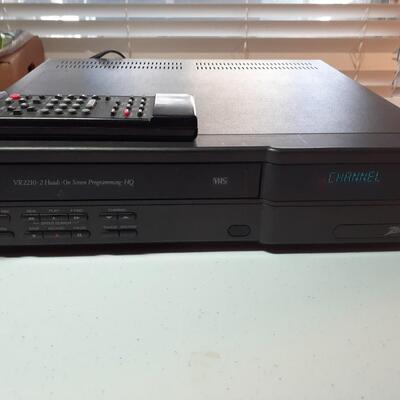 VCR Zenith vr2210