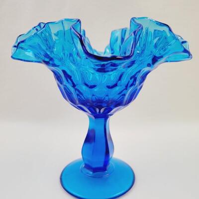 VINTAGE BLUE RUFFLED GLASS DECOR