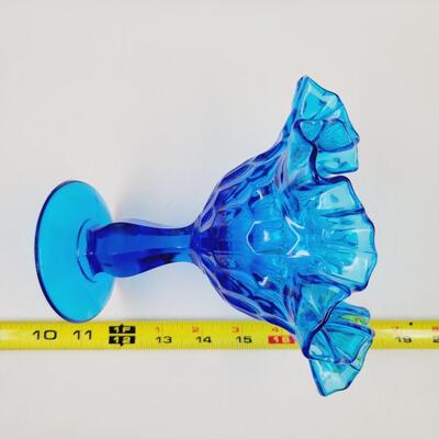 VINTAGE BLUE RUFFLED GLASS DECOR