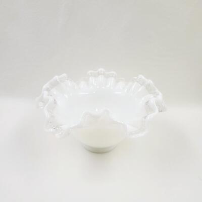 VINTAGE CRESTED / RUFFLED WHITE GLASS BOWL