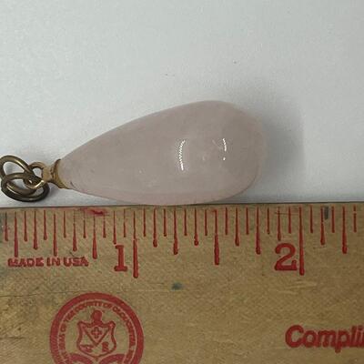 Lot 113: Vintage Rose Quartz Teardrop Pendant