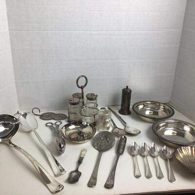 G686 Lot of Silver Plate Serving Pieces