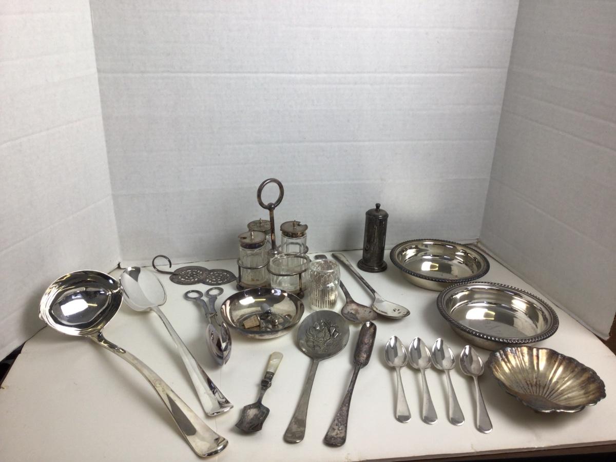 G686 Lot of Silver Plate Serving Pieces