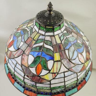 BEAUTIFUL "TIFFANY STYLE" ELECTRIC LAMP
