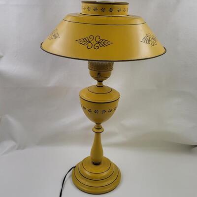 VINTAGE YELLOW W/ BLACK TOLEWARE TABLE LAMP - METAL BODY & SHADE