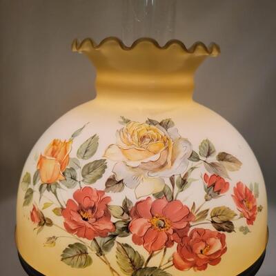 RAYO OIL LAMP CONVERTED TO ELECTRIC WITH BEAUTIFUL PAINTED GLASS SHADE