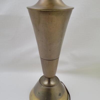 VINTAGE MID-CENTURY HAMMERED BRASS LAMP
