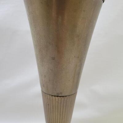 VINTAGE MID-CENTURY HAMMERED BRASS LAMP