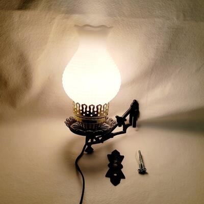 CAST IRON WALL OIL LAMP FIXTURE W/ ELECTRIC OIL LAMP STYLE LIGHT