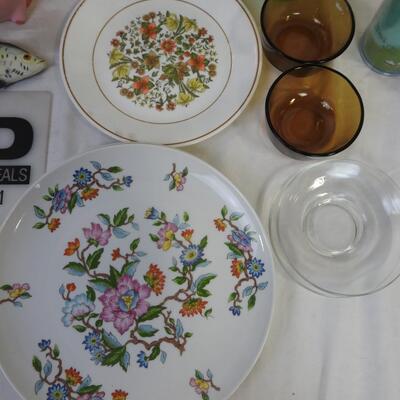 19 pc Kitchen: Jumbled Clock, Ceramic Pig Jar, Dolphin Fine China, Match Books