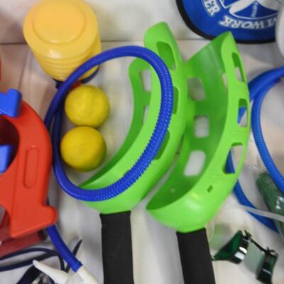 20 pc Kids Sports/Outdoor Equipment, Horse Shoes, 