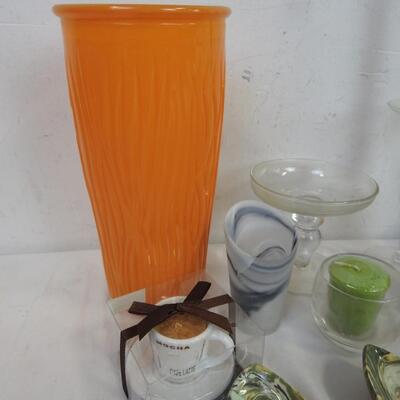 17 pc Home Decor: Candles, Mug, Orange Vase, Ceramic Butterflies