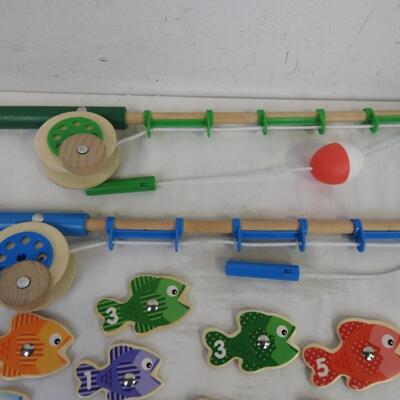 Melissa & Doug Magnetic Fishing Rods and Fish, Good Condition