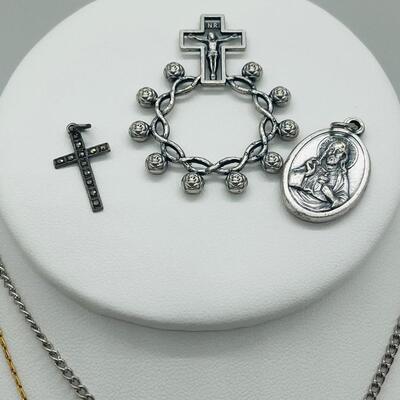 Lot 131: Religious lot