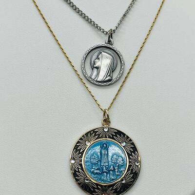Lot 131: Religious lot