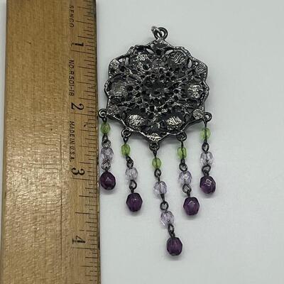 Lot 132: Beaded Pendant, Bracelet & Pins