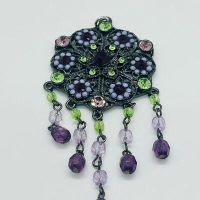 Lot 132: Beaded Pendant, Bracelet & Pins