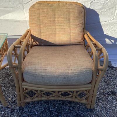 O673 Vintage Ficks Reed Rattan Chair with Glass top Table