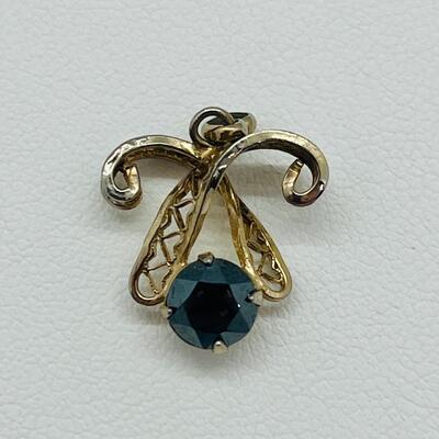 Lot 137: Titan Vermeil Sterling & Black Onyx Pendant