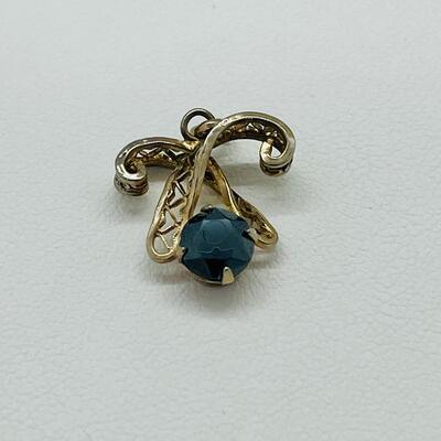 Lot 137: Titan Vermeil Sterling & Black Onyx Pendant
