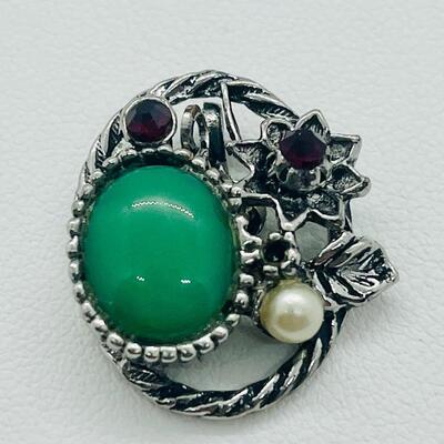 Lot 138: Jade, Pearl & Garnet in 925 Pendant