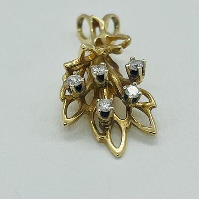 Lot 171: Vintage 14k Yellow Gold Bouquet of Diamonds