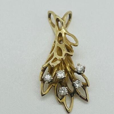 Lot 171: Vintage 14k Yellow Gold Bouquet of Diamonds