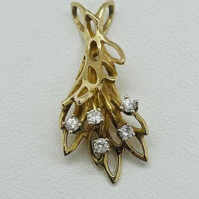 Lot 171: Vintage 14k Yellow Gold Bouquet of Diamonds
