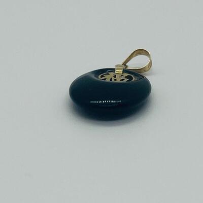 Lot 173: Vintage 14k 585 JJT Black Jade Good Luck Pendant