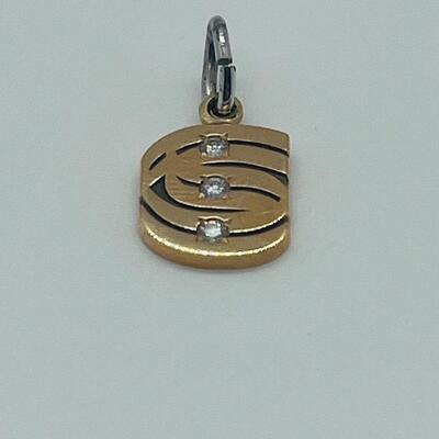 Lot 175: 10k EMB CTO Yellow Gold Charm/Pendant with 3 Diamonds