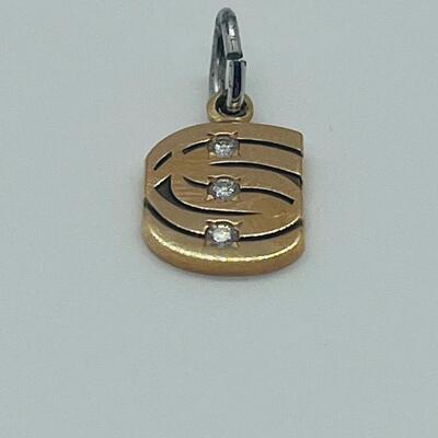 Lot 175: 10k EMB CTO Yellow Gold Charm/Pendant with 3 Diamonds