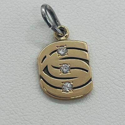 Lot 175: 10k EMB CTO Yellow Gold Charm/Pendant with 3 Diamonds
