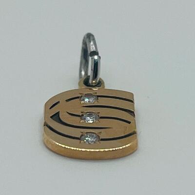 Lot 175: 10k EMB CTO Yellow Gold Charm/Pendant with 3 Diamonds