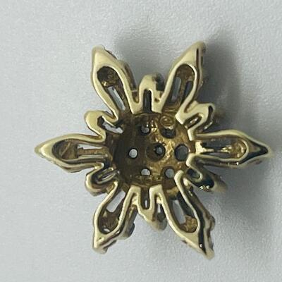 Lot 176: 14k ADL Diamond Starburst/Snowflake Pendant