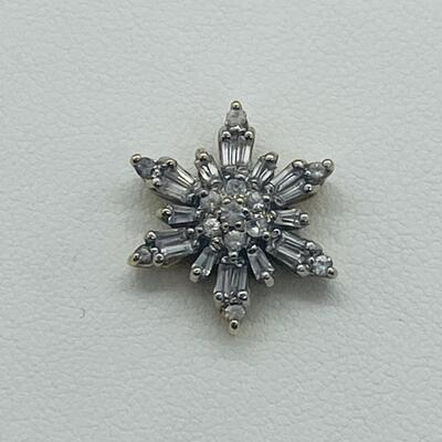 Lot 176: 14k ADL Diamond Starburst/Snowflake Pendant