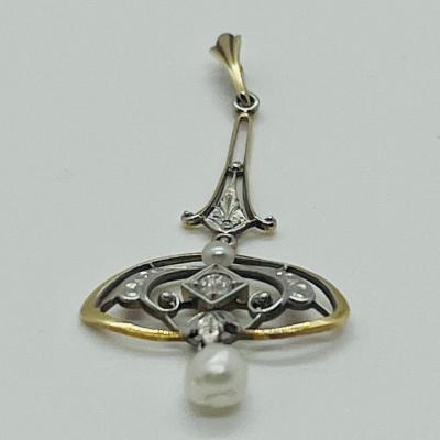 Lot 178: Vintage 14k Two-Tone Gold Pendant with Diamond center & 2 Pearls