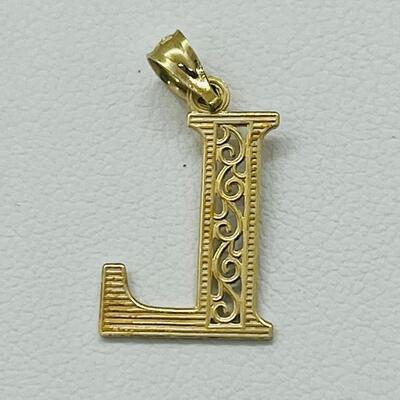 Lot 179: 10k Two-Tone Gold Letter "L" pendant